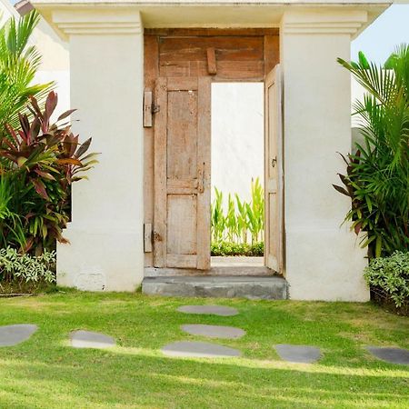 Rara Guesthouse Canggu  Bagian luar foto