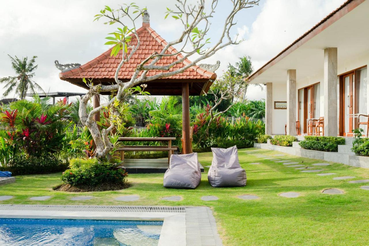 Rara Guesthouse Canggu  Bagian luar foto