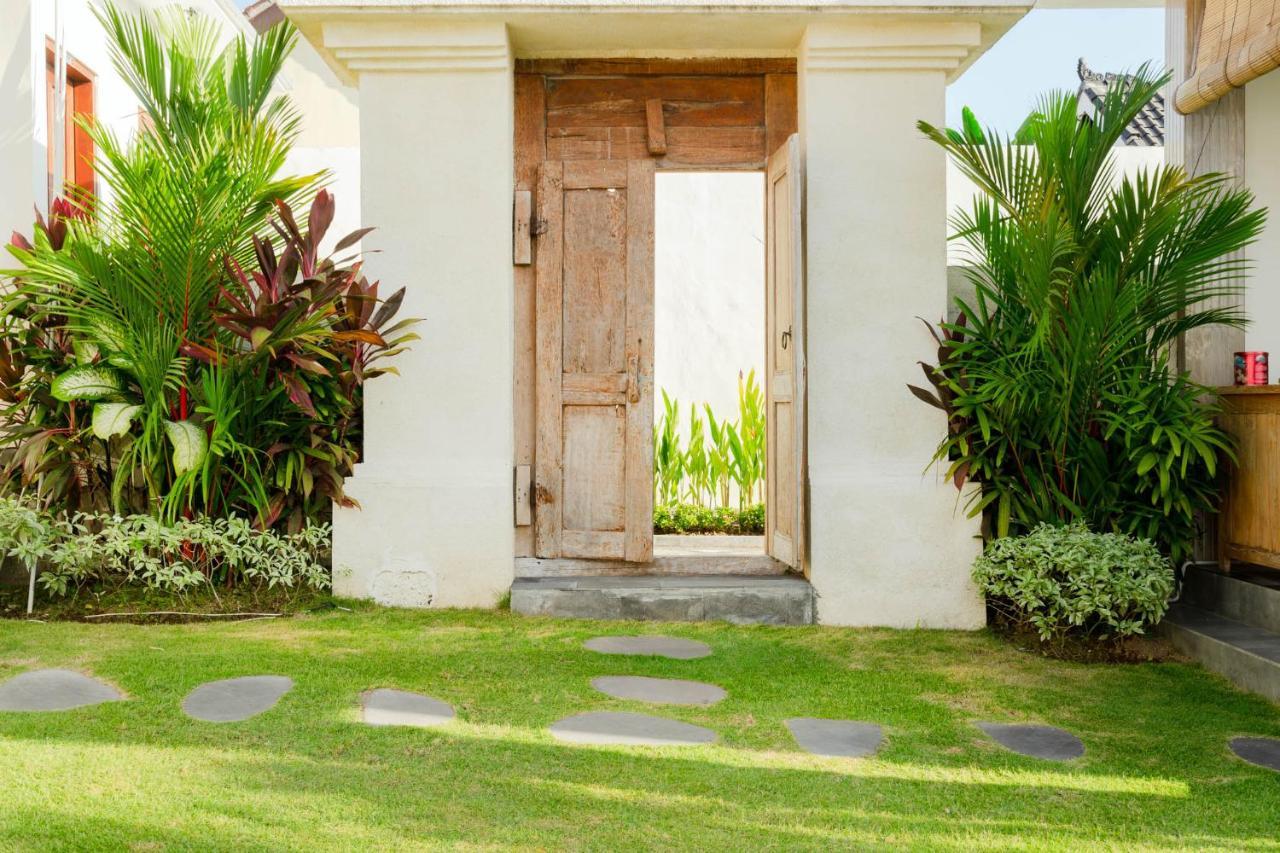 Rara Guesthouse Canggu  Bagian luar foto