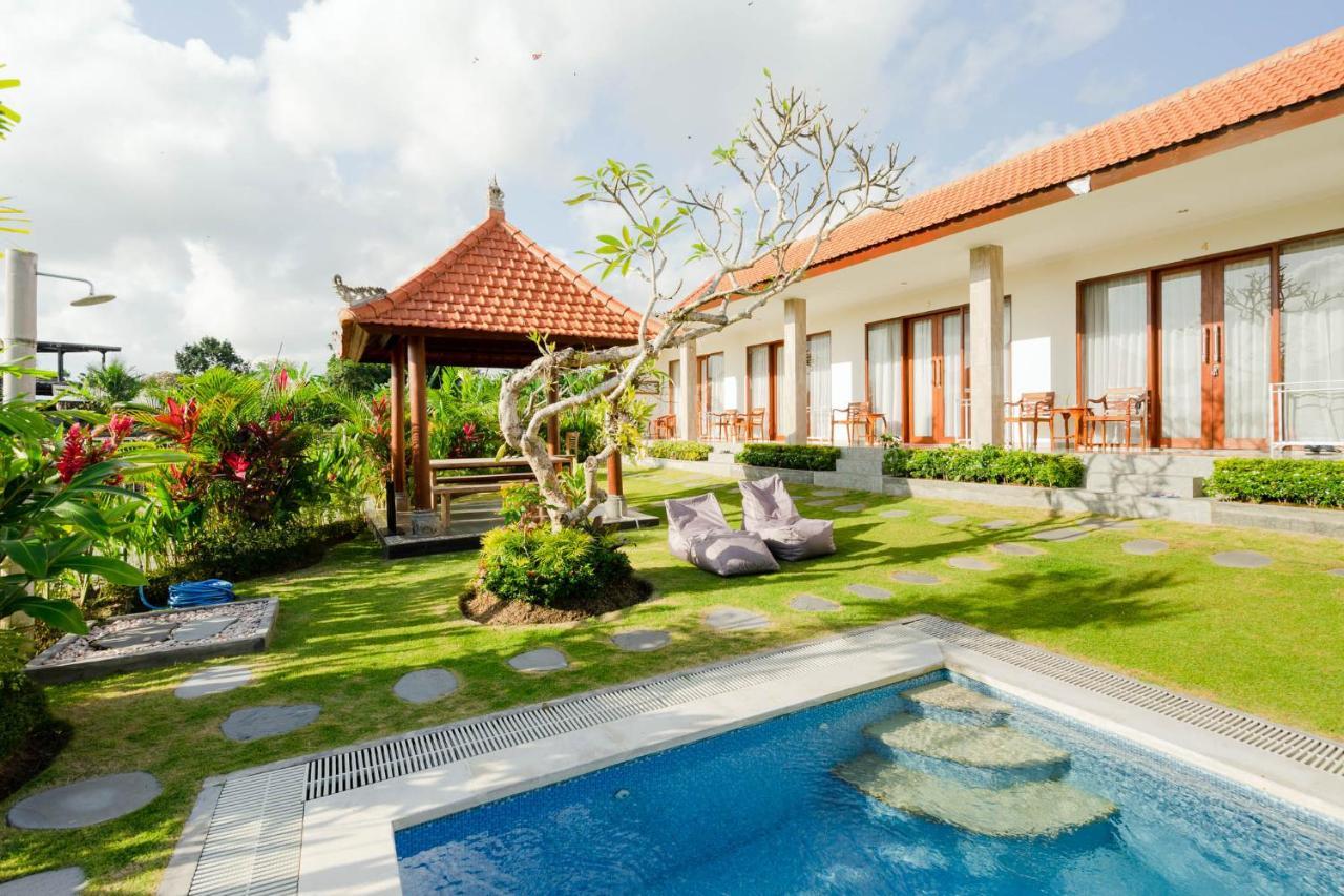 Rara Guesthouse Canggu  Bagian luar foto